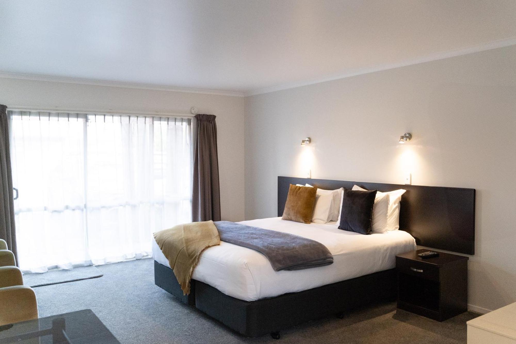 Pacific Coast Motor Lodge ファカタネ エクステリア 写真