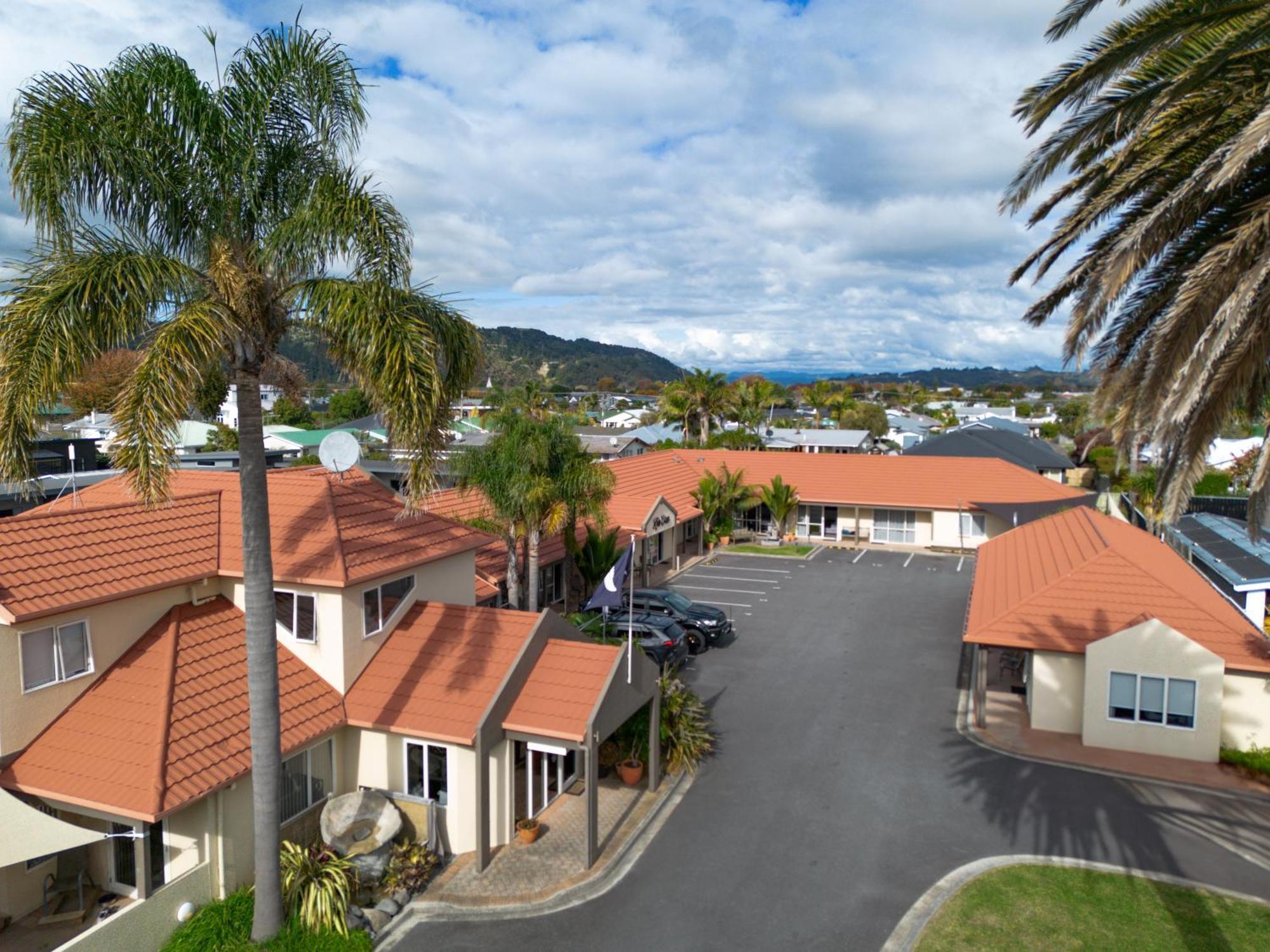 Pacific Coast Motor Lodge ファカタネ エクステリア 写真