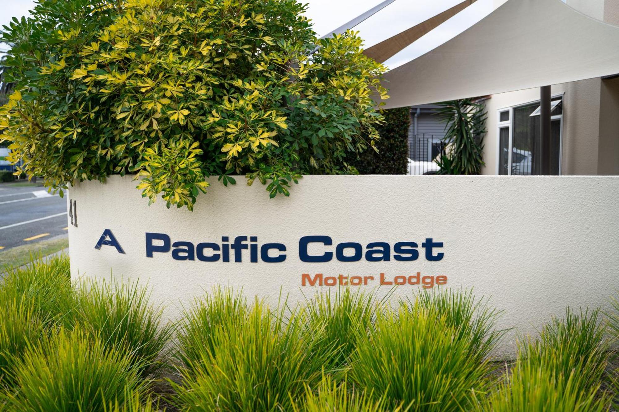 Pacific Coast Motor Lodge ファカタネ エクステリア 写真