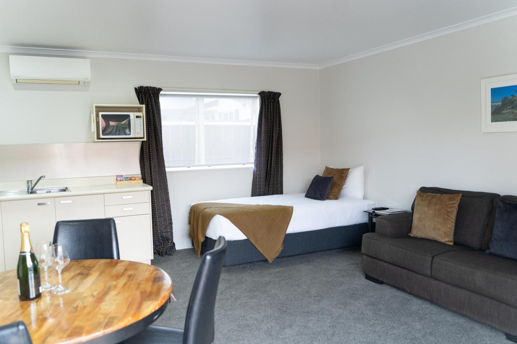 Pacific Coast Motor Lodge ファカタネ エクステリア 写真