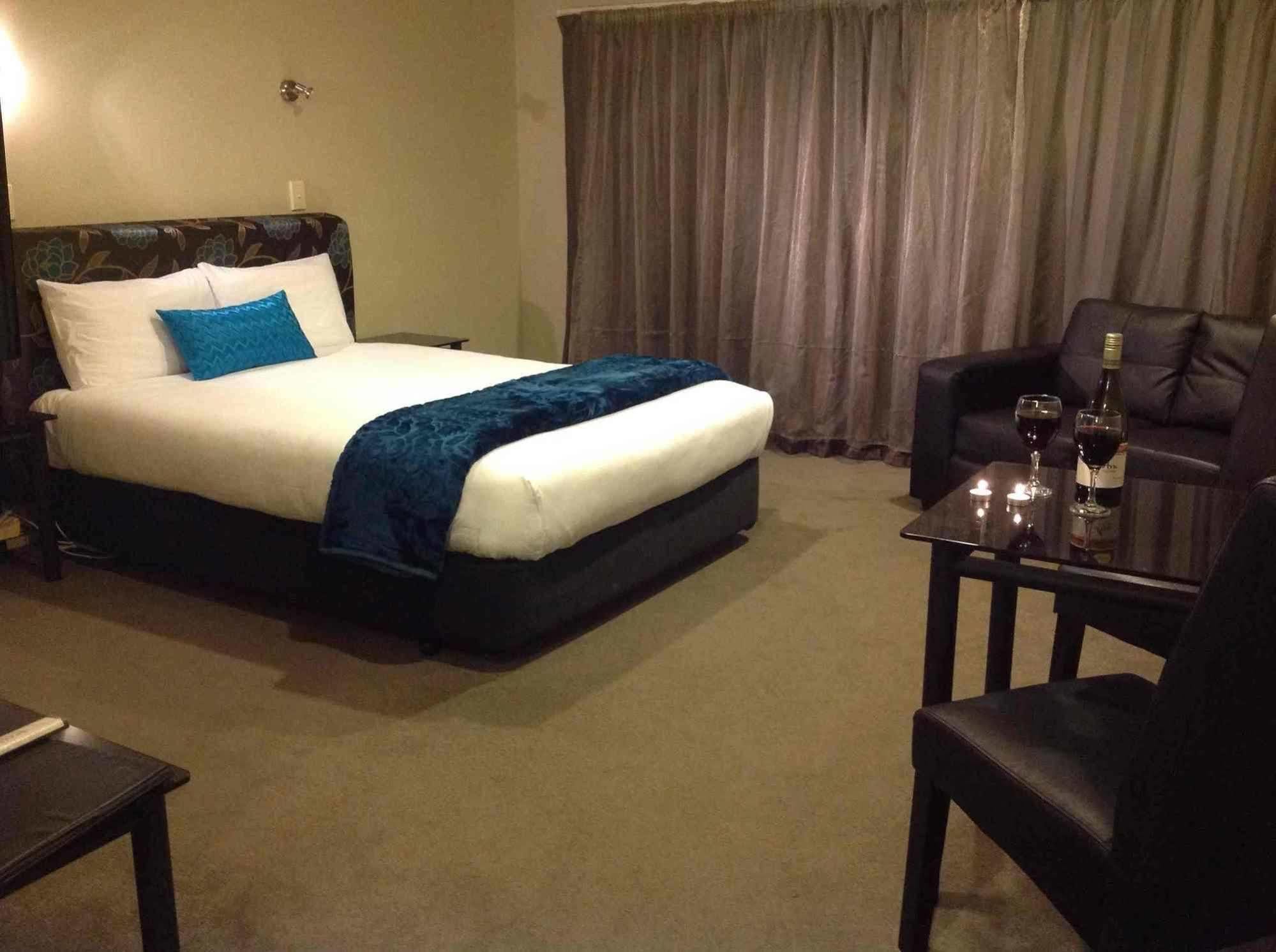 Pacific Coast Motor Lodge ファカタネ エクステリア 写真